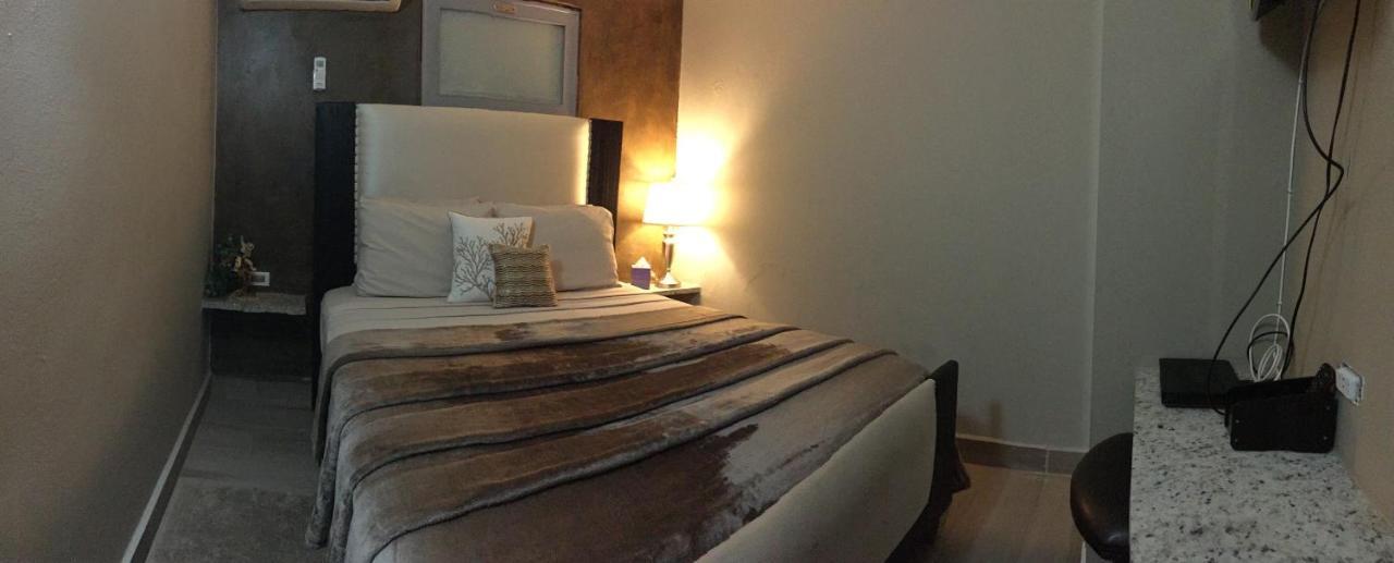 Segovia Studio Units 卡罗莱纳 外观 照片