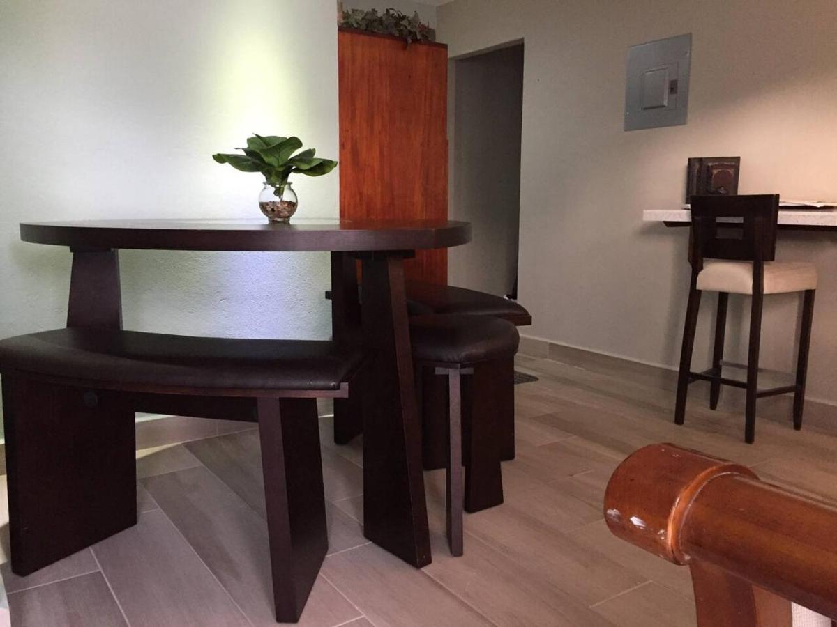 Segovia Studio Units 卡罗莱纳 外观 照片